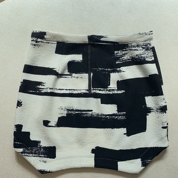 Renamed Mini skirt - Picture 2 of 3